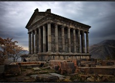 Языческий Храм Солнца (1-ый век нашей эры, Армения)